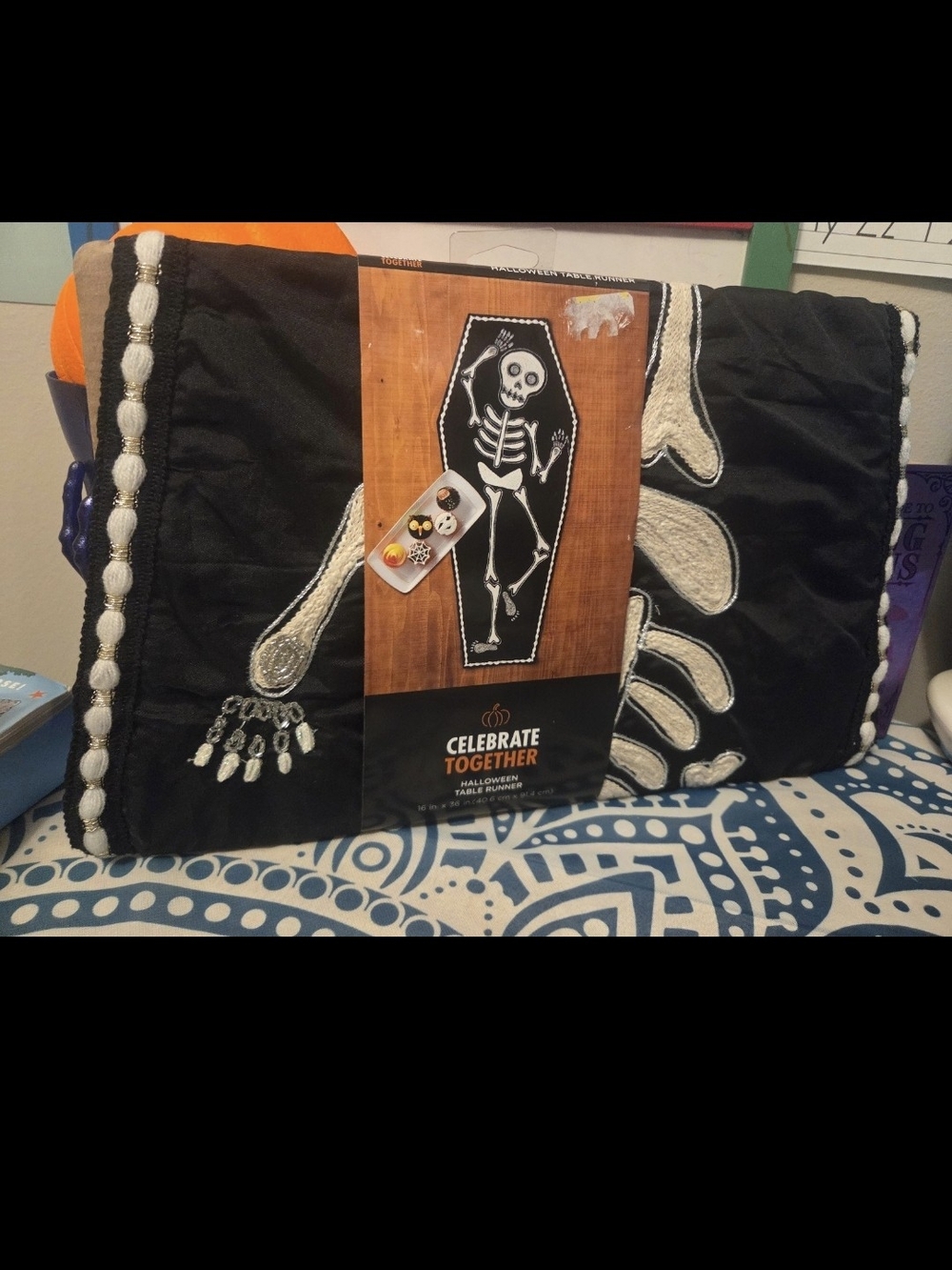 Table decor Halloween beaded skull in coffin table runner party decorations new - Picture 8 of 12